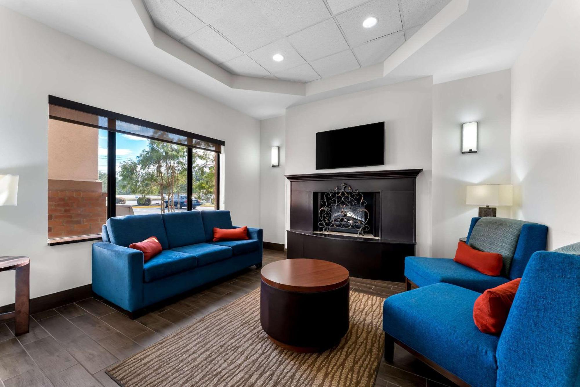 Comfort Inn & Suites Augusta West Near Fort Eisenhower Экстерьер фото